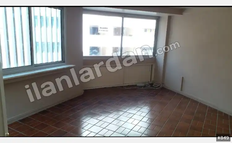 Emlak | İş Hanı Katı &/ Ofisi İZMİR / KONAK / İSMET KAPTAN